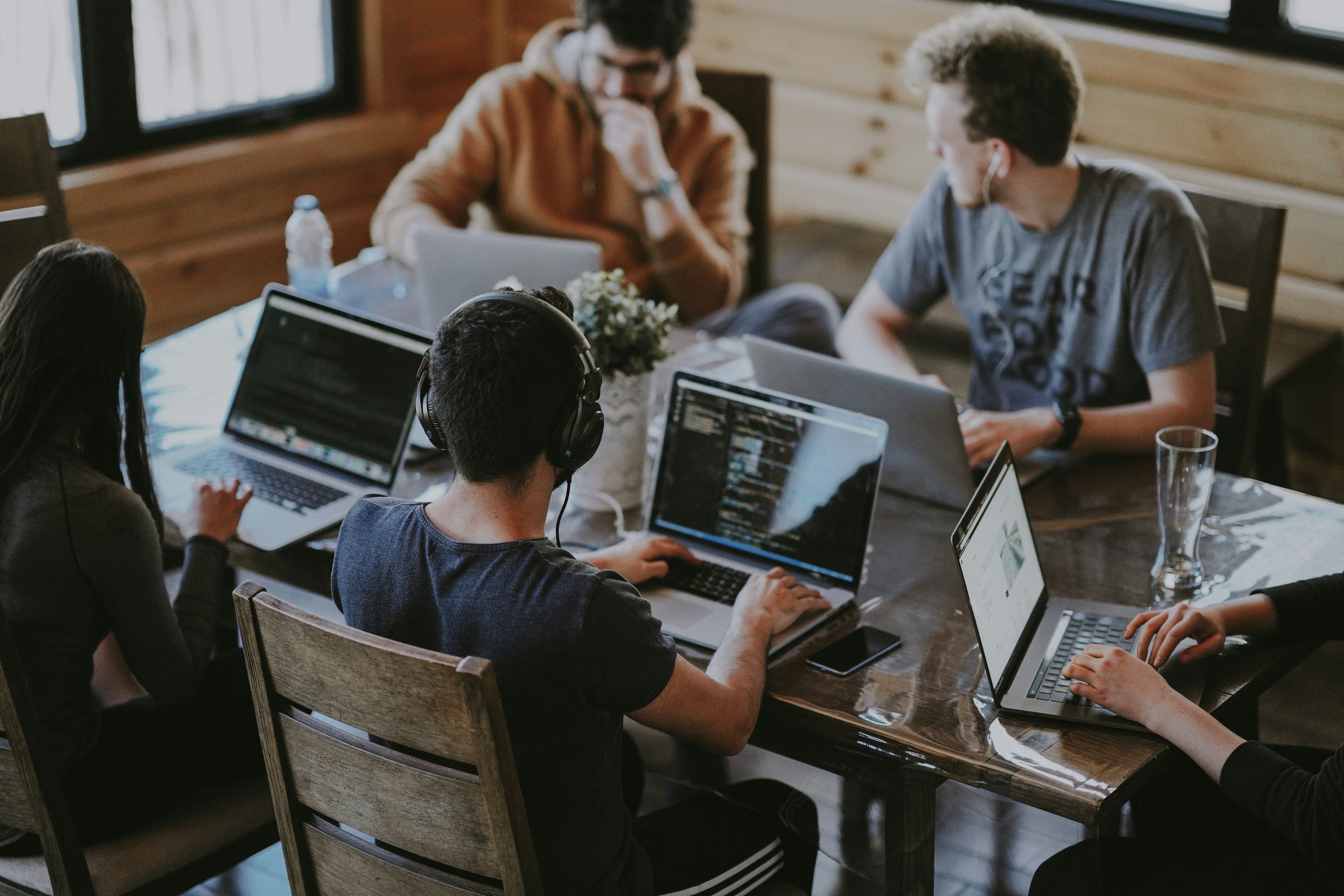 Manager onboarding a new hire at a Canadian small business to build retention from day one
